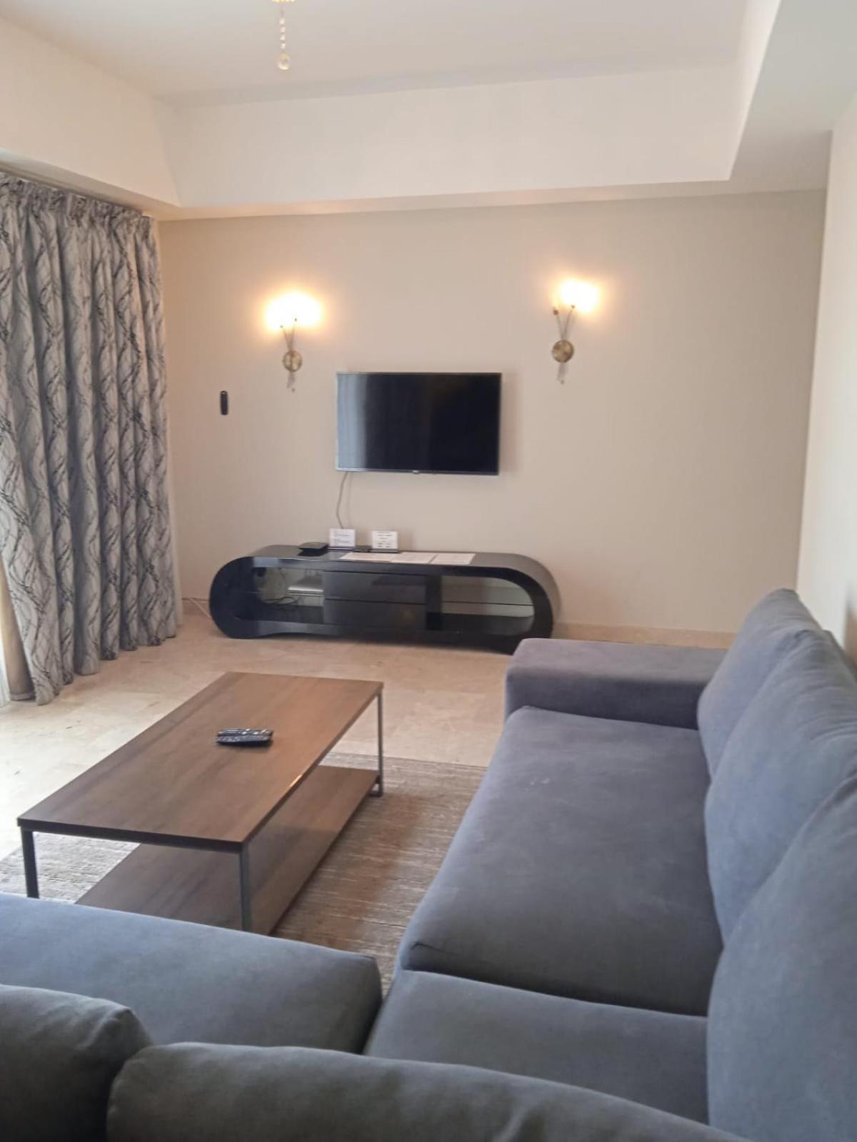 Apartment Sifah *